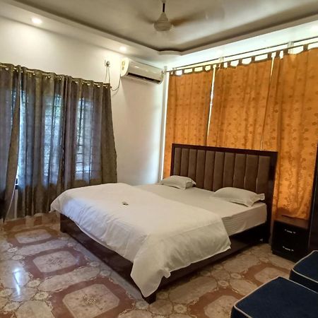 Hotel Santi Palace Bokākhāt 外观 照片